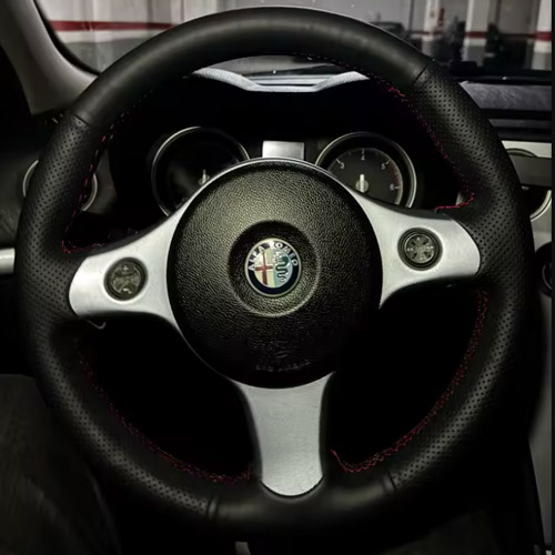 Δερμάτινη επένδυση τιμονιού για Alfa Romeo